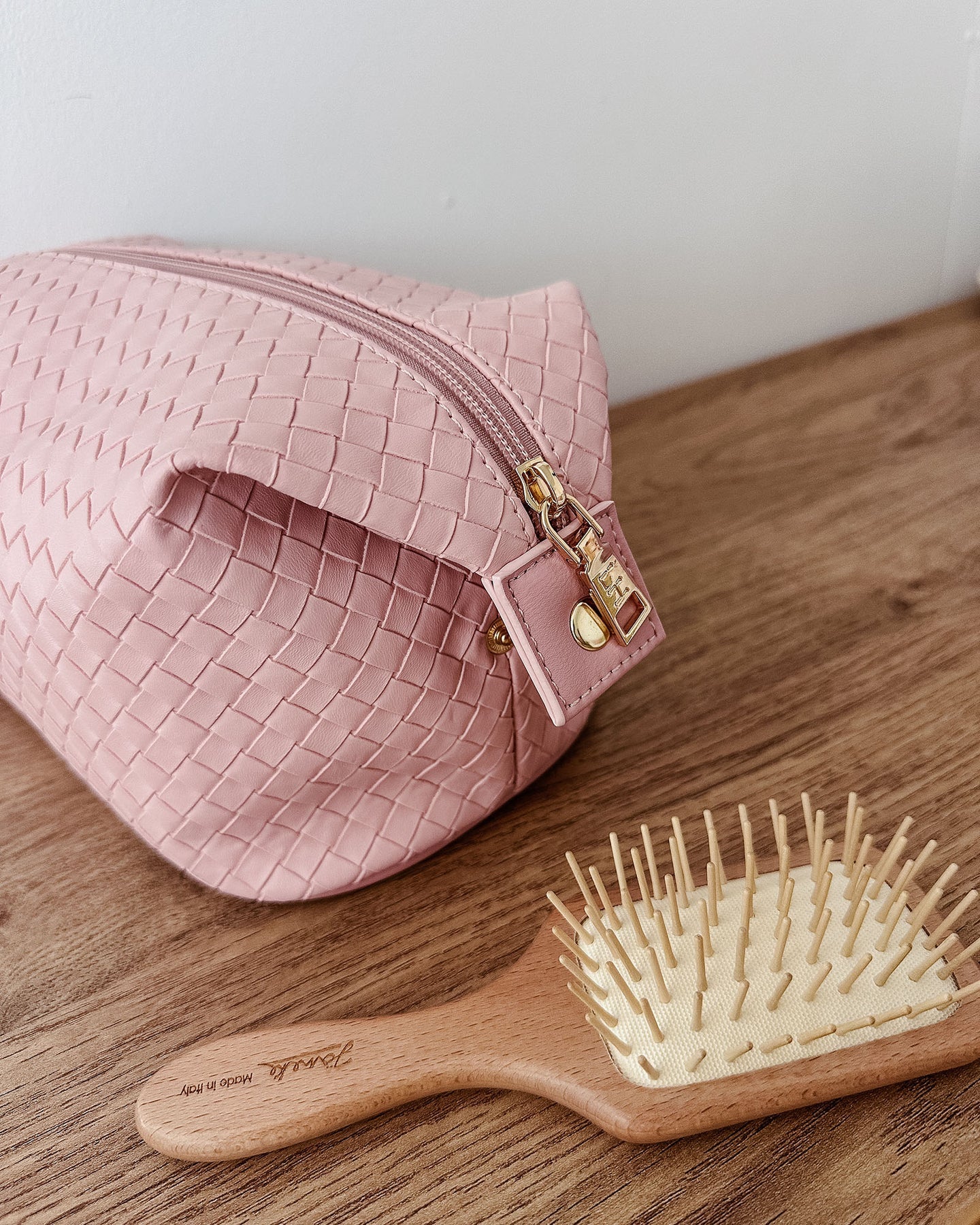 Lucinda Woven Cosmetic Case - Pink