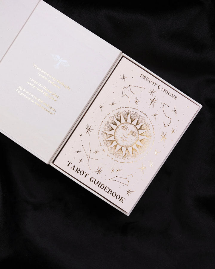 Dreamy Moons Tarot - Lightworker Edition
