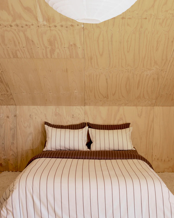 King Quilt Cover - Vanilla/Mahogany