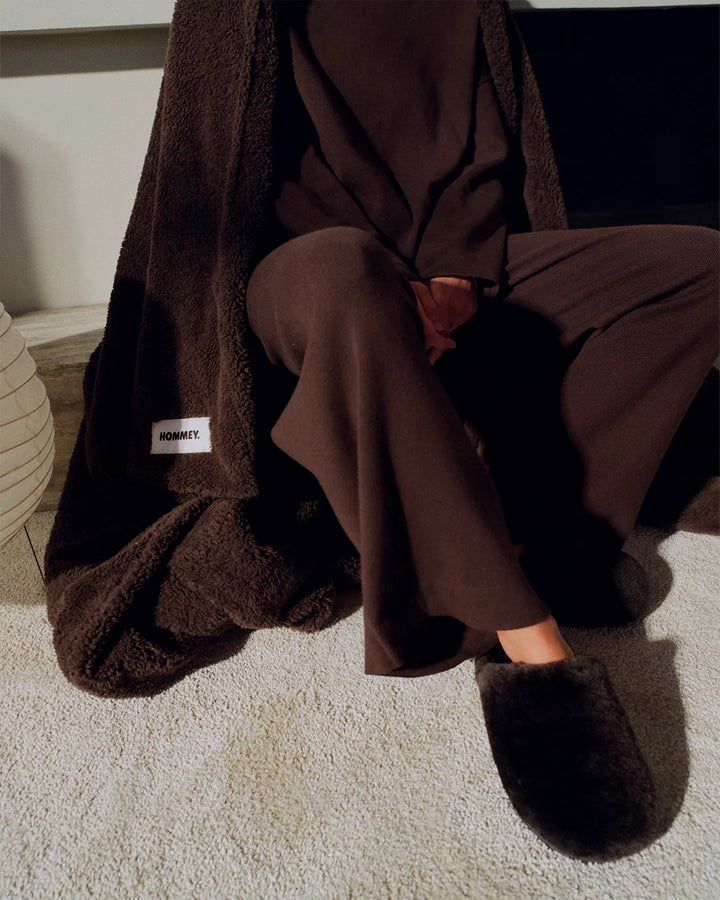 Hommey Sheepskin Slippers - Chocolate