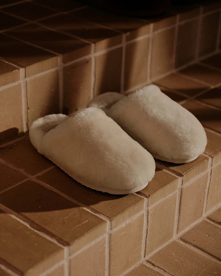 Hommey Sheepskin Slippers - Cream