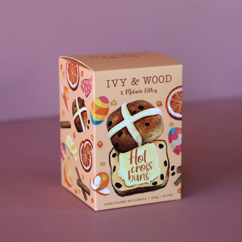 Limited Edition Easter Candle - Hot Cross Buns