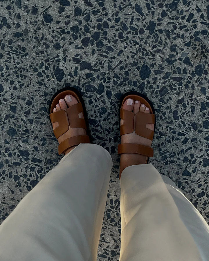 Theon Slide Sandals - Tan